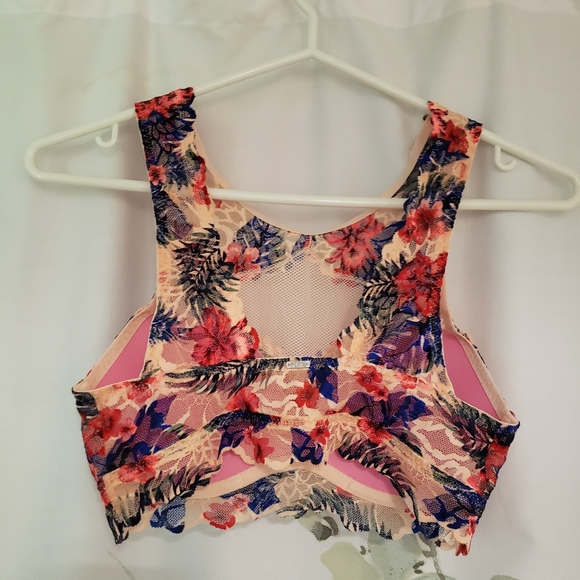 Victoria's Secret High Neck Lace Bralette - Picture 2 of 3